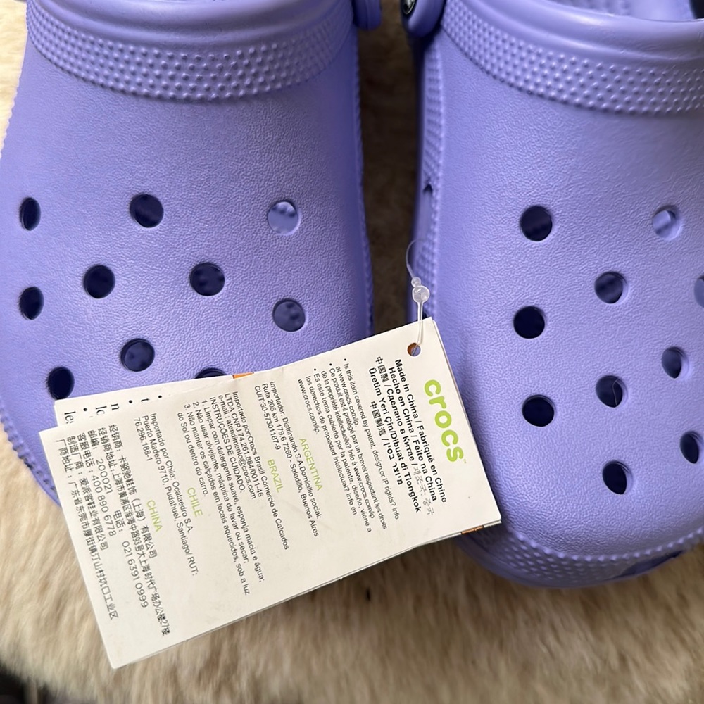 Crocs purple nwt women’s